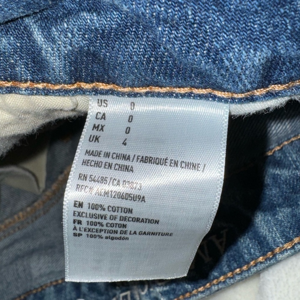 American Eagle Destroyed Button Fly Denim Mini Skirt 
Womens 0 - Picture 3 of 3